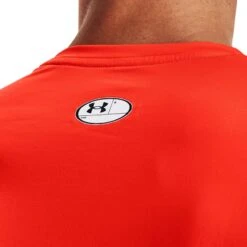 Under Armour Men's HeatGear® Armour Fitted T-Shirt Phoenix Fire / Black 11 Under Armour Men's HeatGear® Armour Fitted T-Shirt Phoenix Fire / Black -Outdoor Clothing Store s7.v5 1361683 296 collar