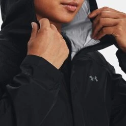 Under Armour Women's UA Stormproof Cloudstrike 2.0 Jacket Black / Pitch Grey -Outdoor Clothing Store v5 1374645 001 hood